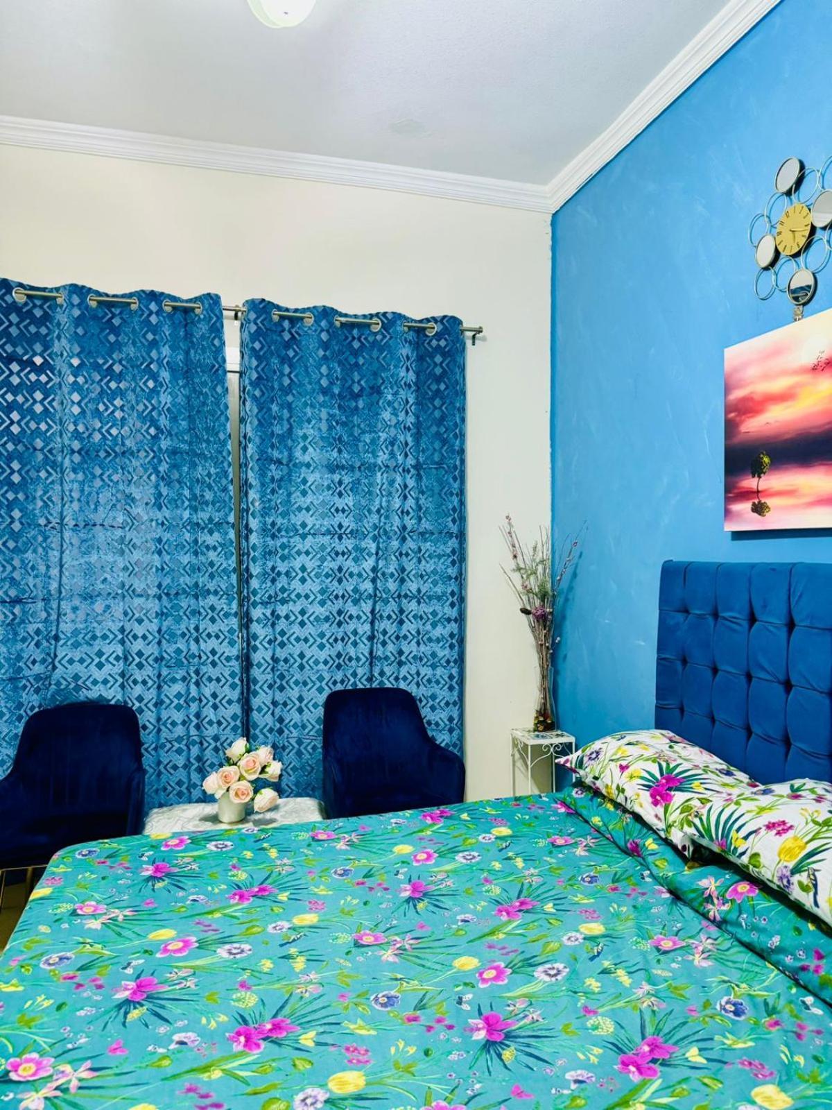 Beautiful Luxury With Attached Washroom Only One Large Not Entire Apartment Dubai